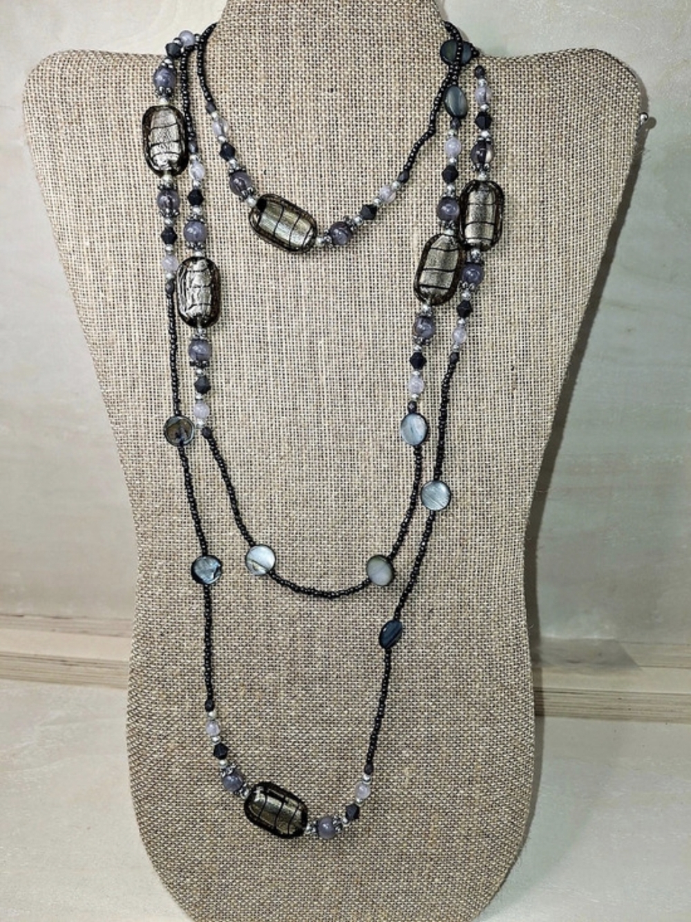 Long Beaded Pendant Necklace